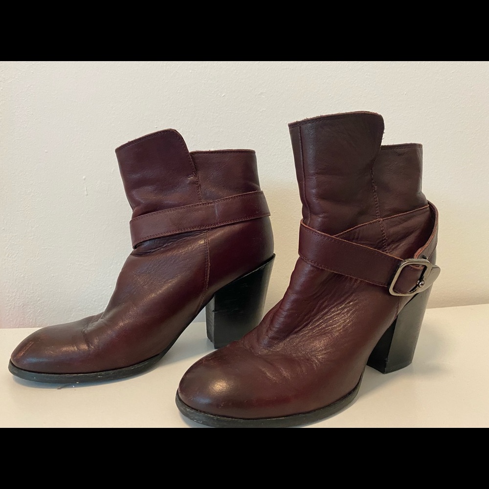 ADOLFO DOMÍNGUEZ Burgundy women leather boots 7.5